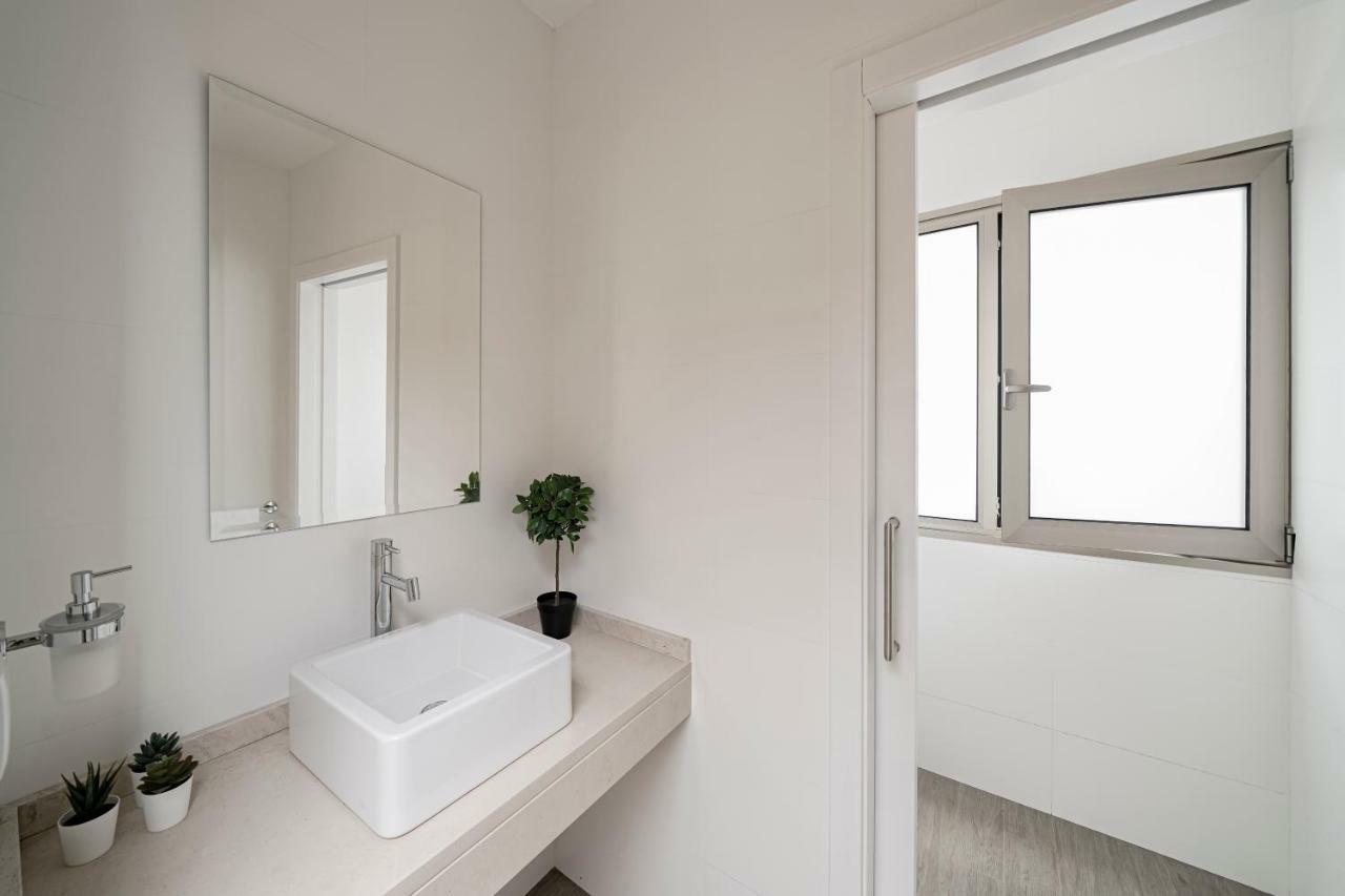 Drapes Design Apartments By An Island Apart ฟุงชาล ภายนอก รูปภาพ