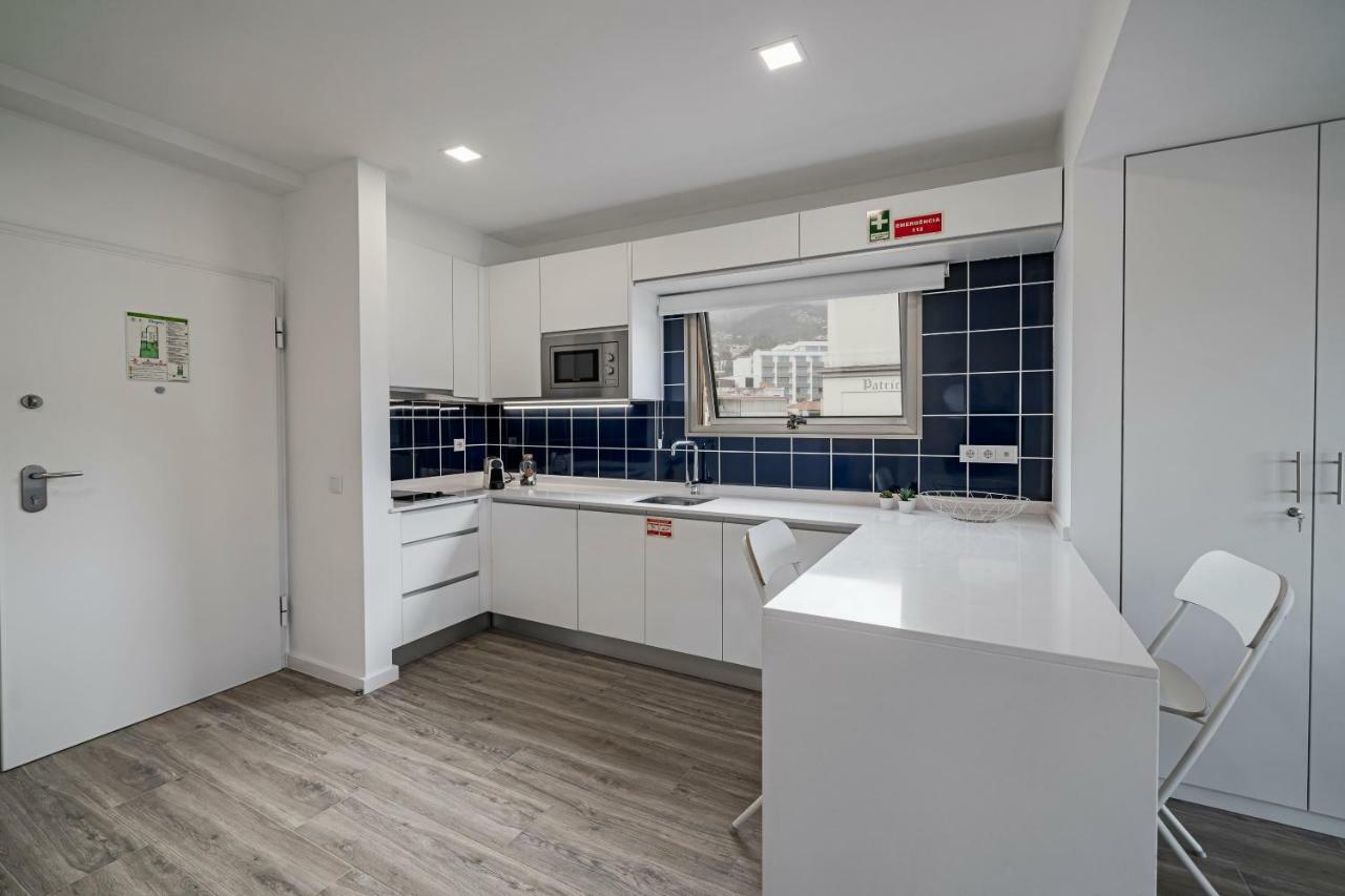 Drapes Design Apartments By An Island Apart ฟุงชาล ภายนอก รูปภาพ
