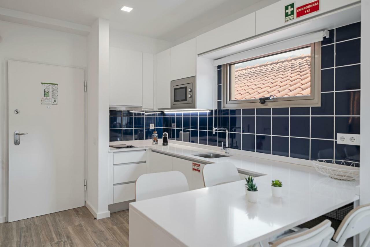 Drapes Design Apartments By An Island Apart ฟุงชาล ภายนอก รูปภาพ