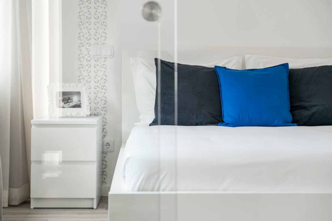 Drapes Design Apartments By An Island Apart ฟุงชาล ภายนอก รูปภาพ
